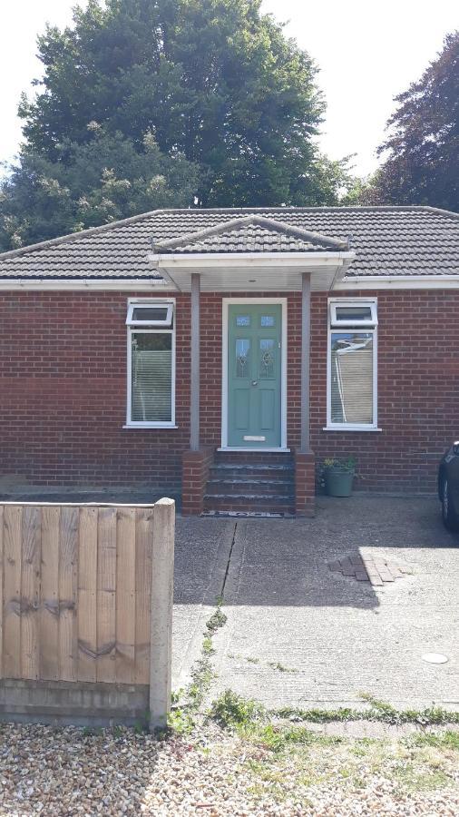 Self-Contained, Ground Floor Apartment With Parking And Patio Walmer Extérieur photo